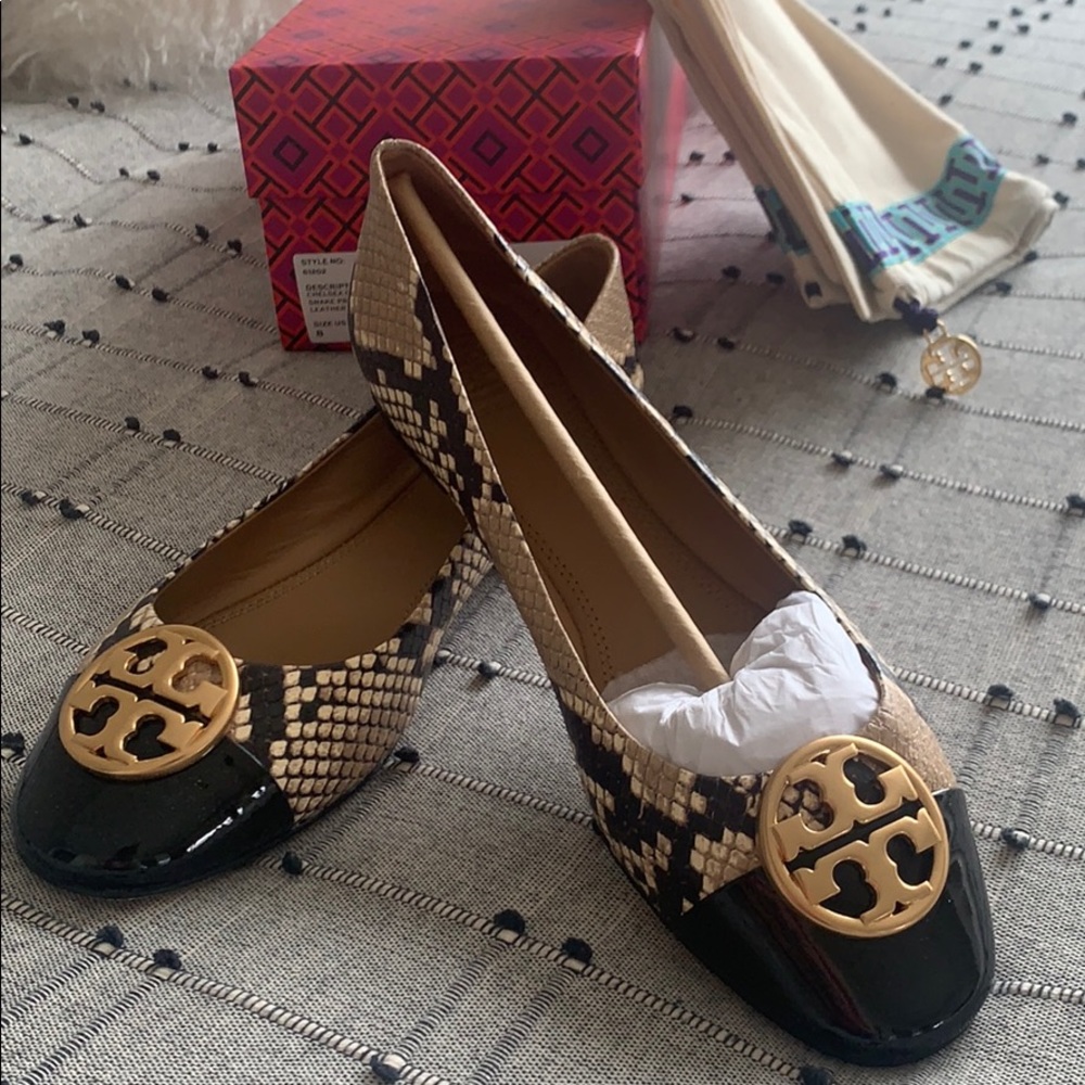 Chelsea Cap Toe Ballet flats